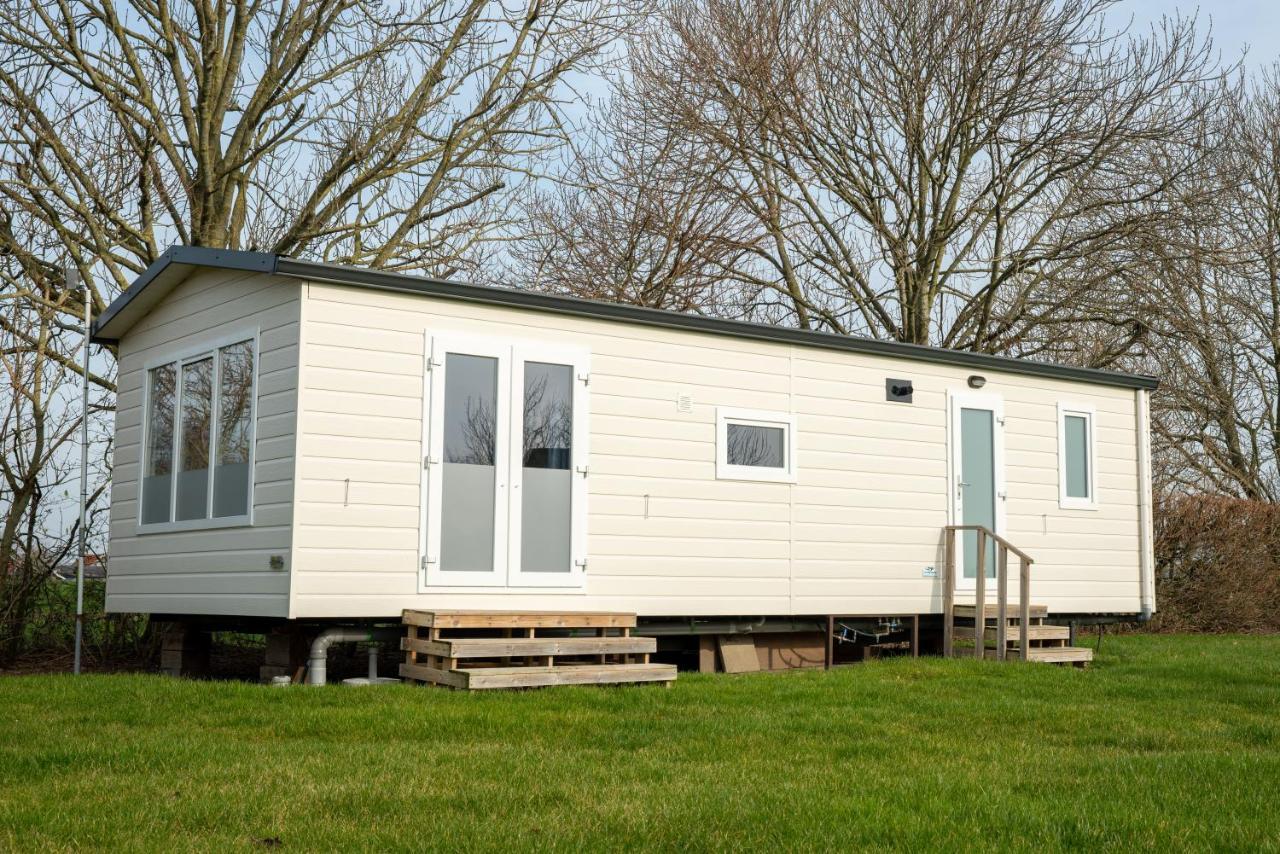 Gapinge Chalets Op Minicamping Dorpszicht מראה חיצוני תמונה